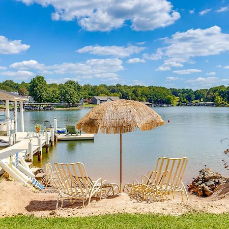 Smith Mountain Lake Retreat With Private Beach! Huddleston Εξωτερικό φωτογραφία