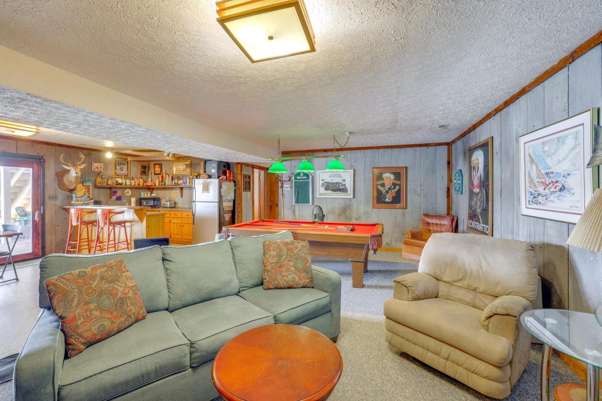 Smith Mountain Lake Retreat With Private Beach! Huddleston Εξωτερικό φωτογραφία