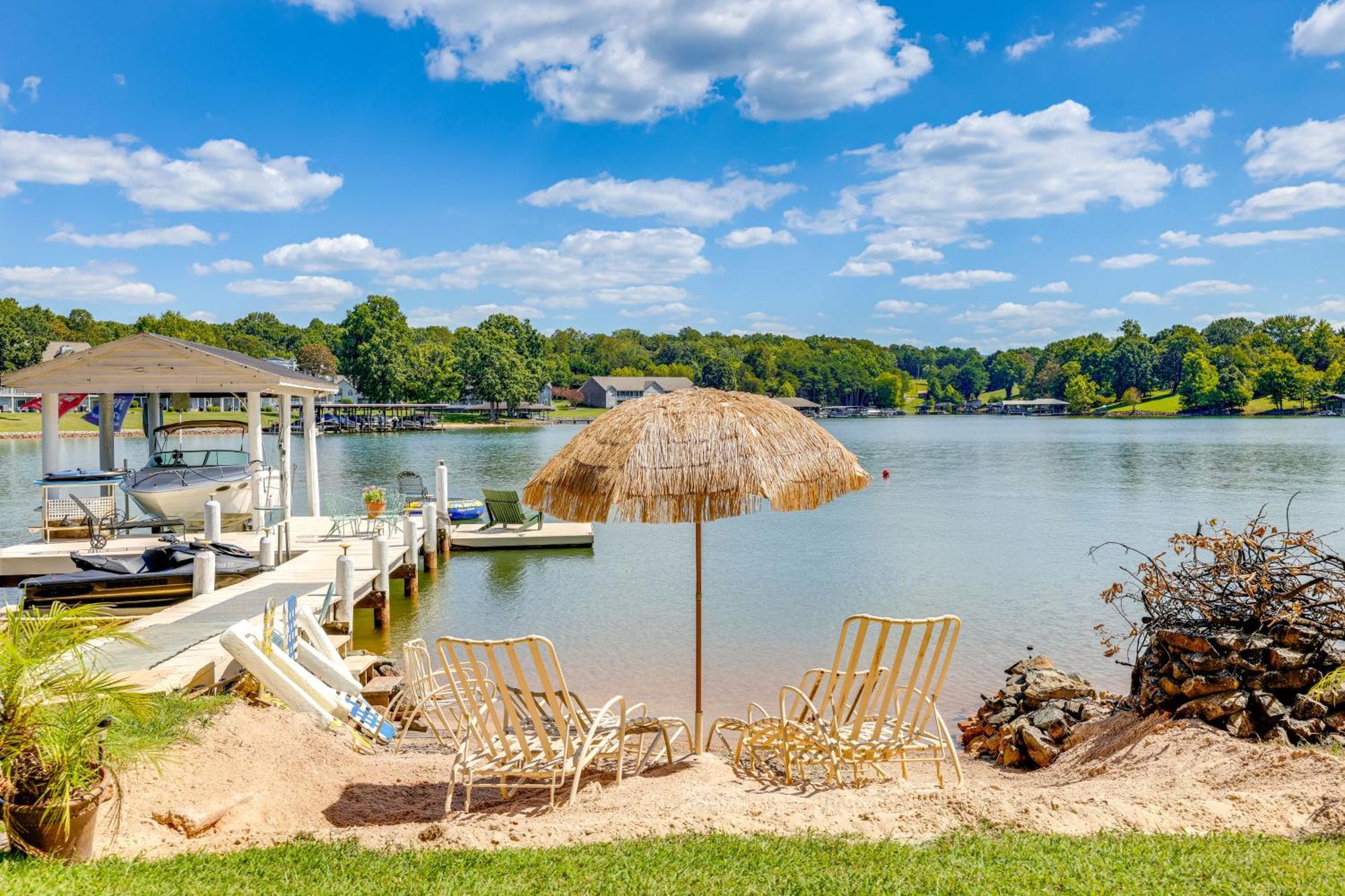 Smith Mountain Lake Retreat With Private Beach! Huddleston Εξωτερικό φωτογραφία