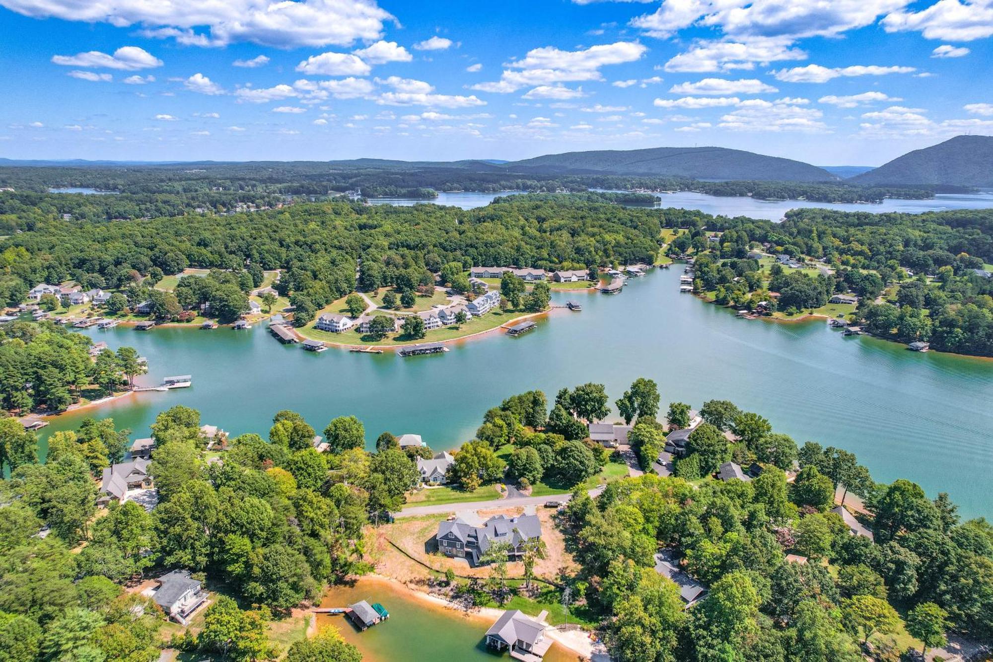 Smith Mountain Lake Retreat With Private Beach! Huddleston Εξωτερικό φωτογραφία