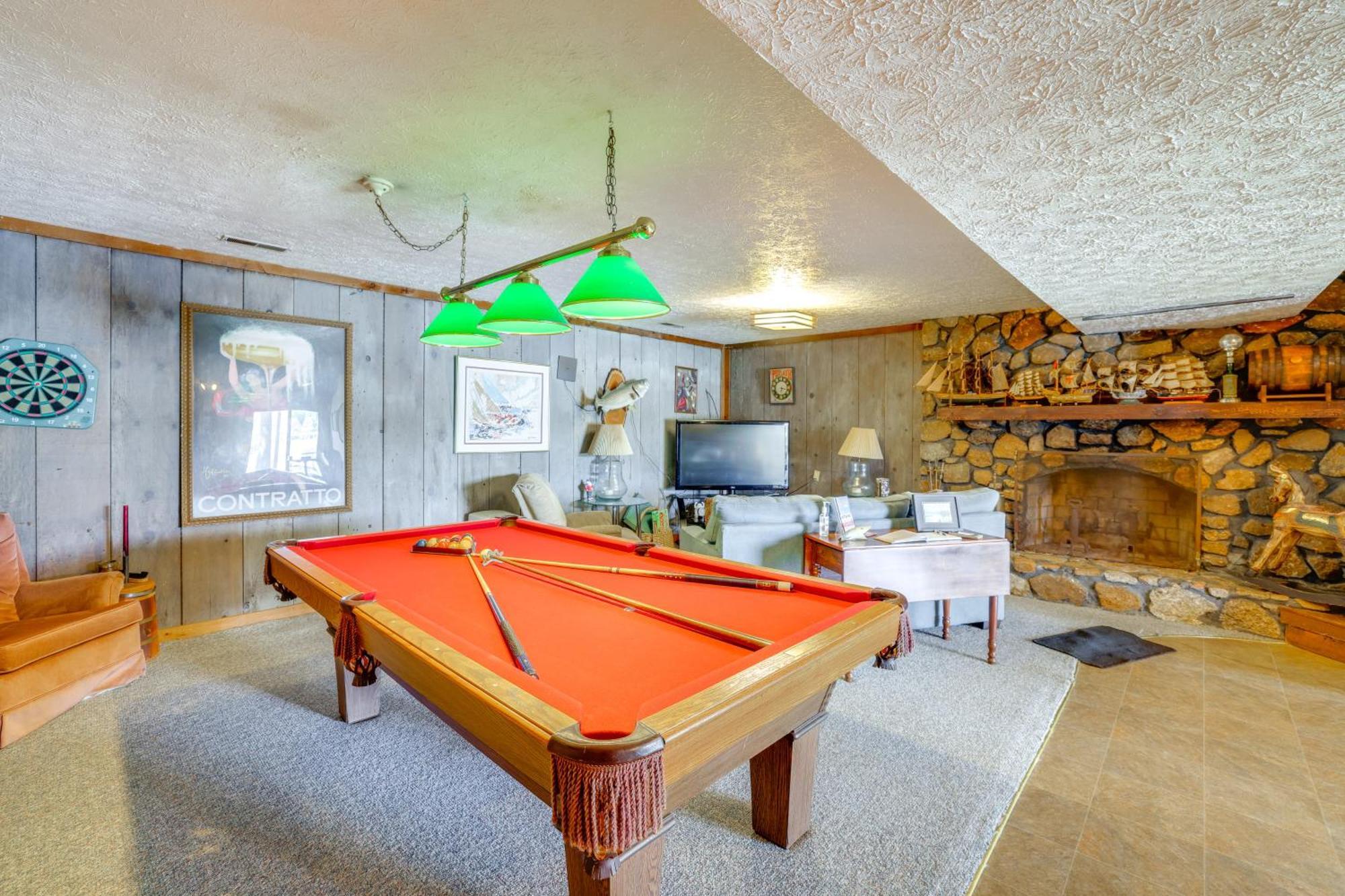 Smith Mountain Lake Retreat With Private Beach! Huddleston Εξωτερικό φωτογραφία